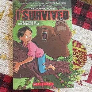 Graphic Novel
I survived the attack of the grizzlies, 1967